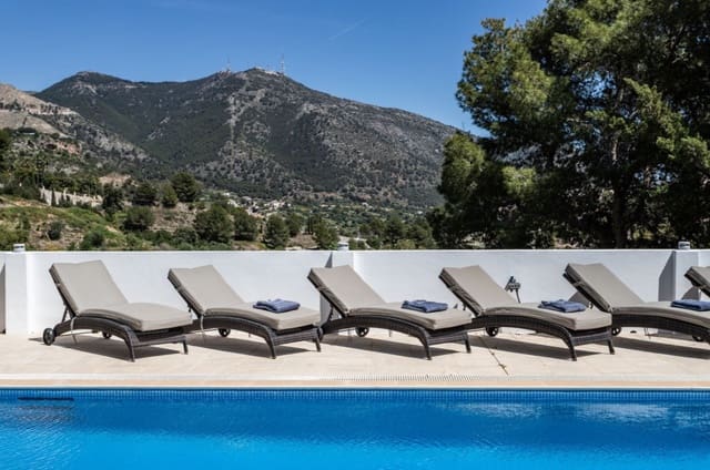 3 sovrum Villa till salu i Mijas med pool garage - 1 445 000 € (Ref: 9616498)