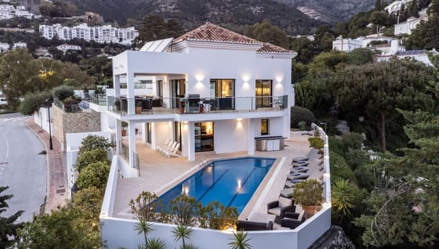 3 sovrum Villa till salu i Mijas med pool garage - 1 445 000 € (Ref: 9616498)