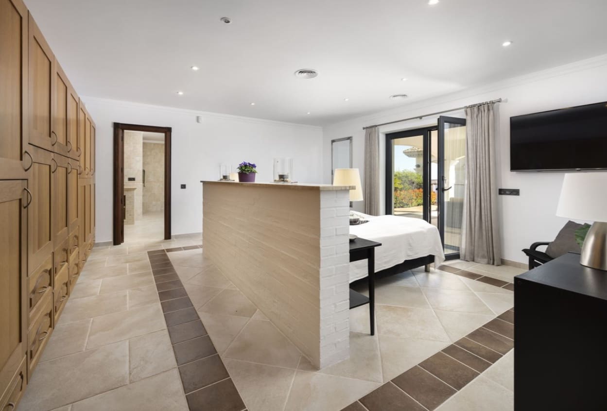 4 sypialnia Willa na sprzedaż w Mijas z basenem garażem - 2 495 000 € (Ref: 9616499)