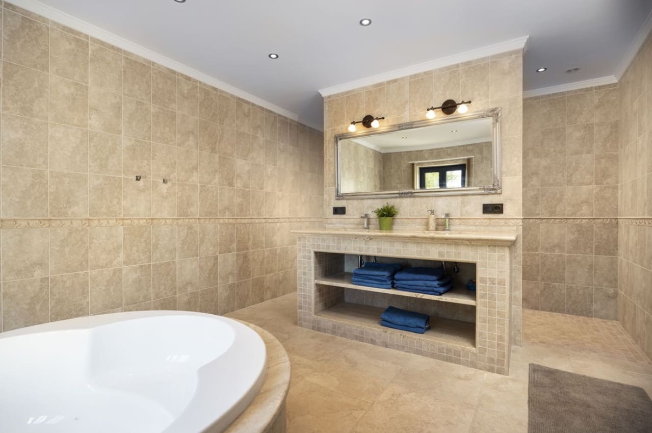 4 sypialnia Willa na sprzedaż w Mijas z basenem garażem - 2 495 000 € (Ref: 9616499)