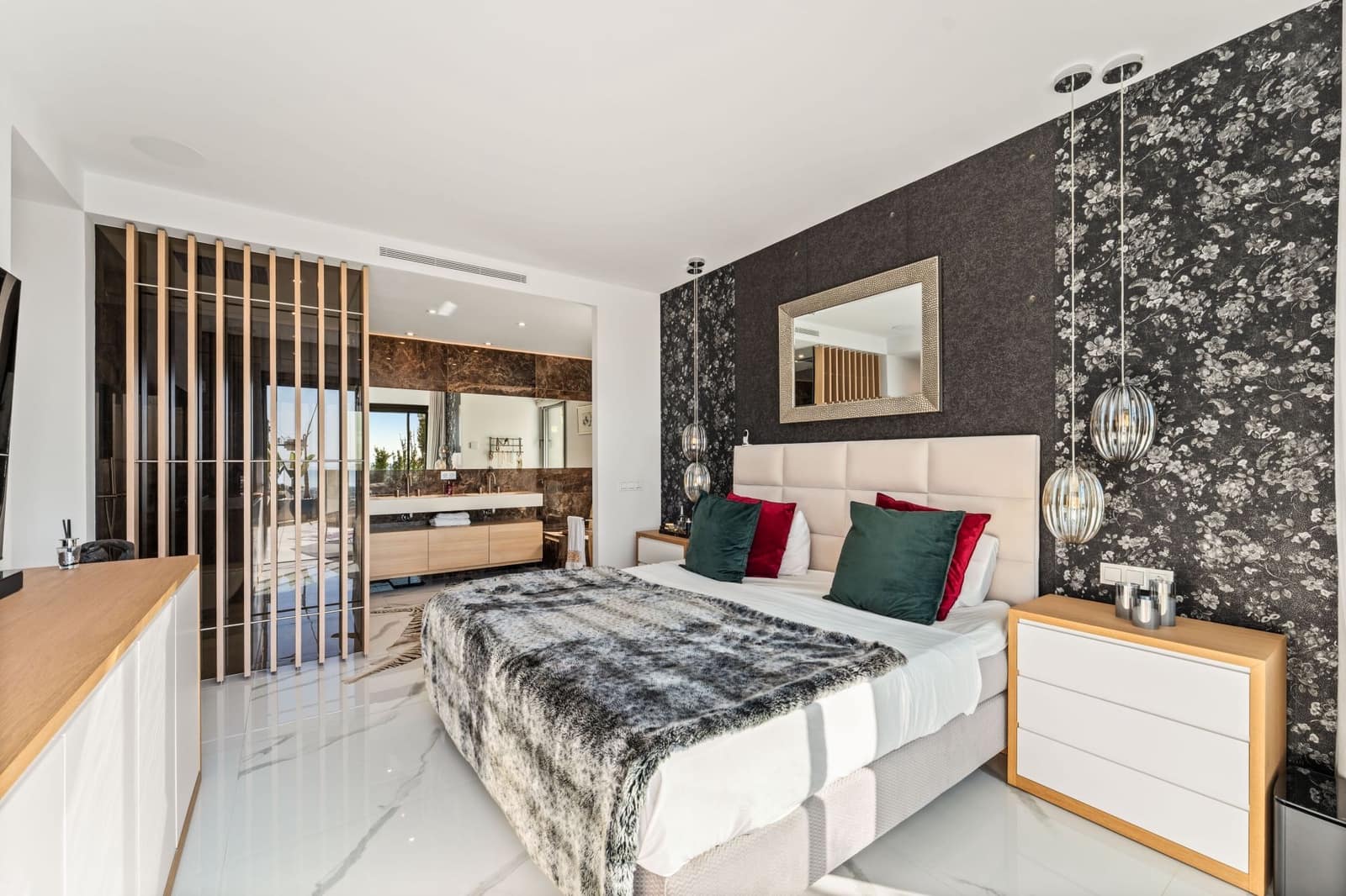 3 soveværelse Lejlighed til salg i Marbella med swimmingpool garage - € 2.149.000 (Ref: 9616501)