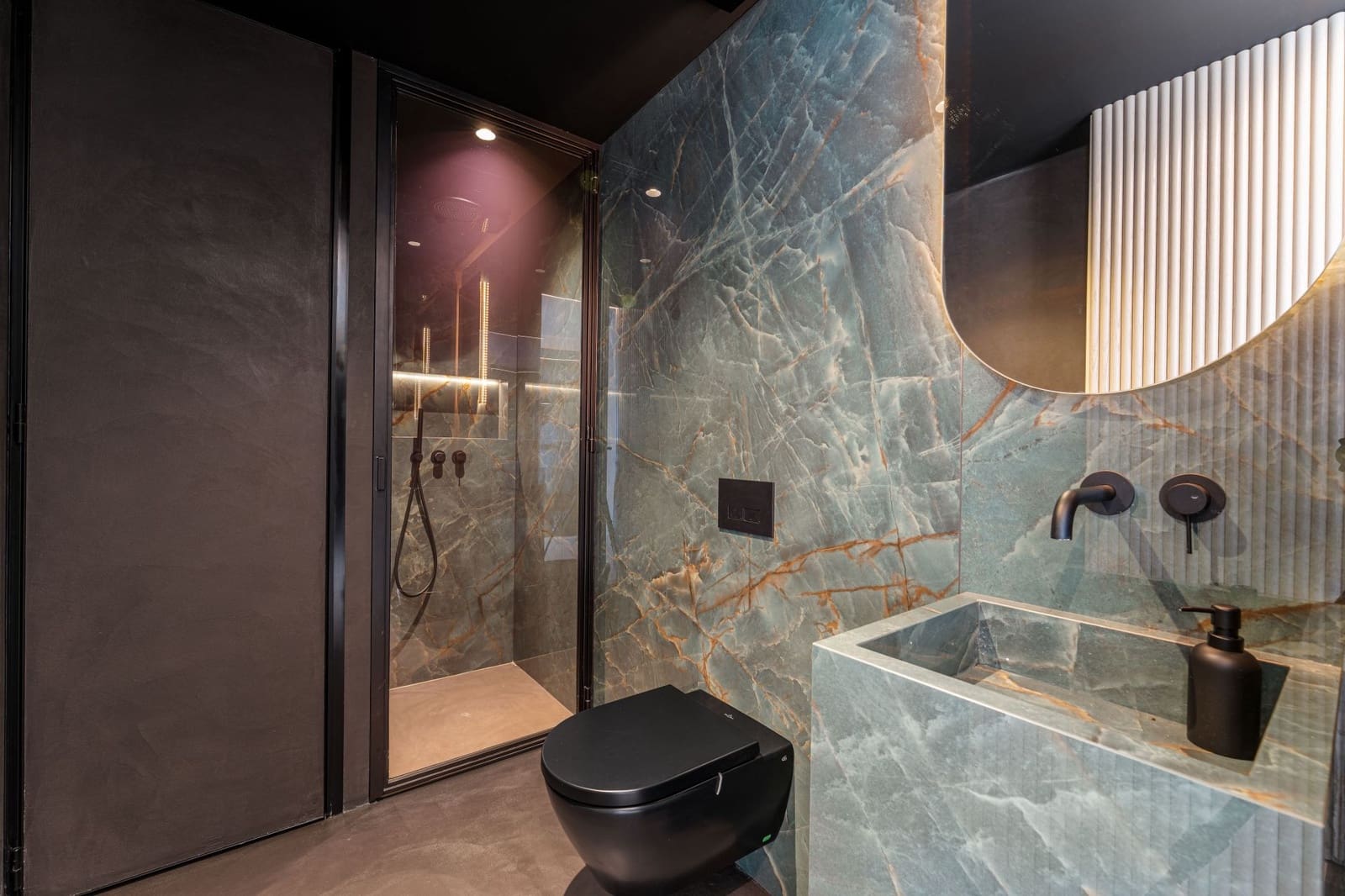 4 slaapkamer Penthouse te koop in Benahavis met zwembad garage - € 1.995.000 (Ref: 9616503)