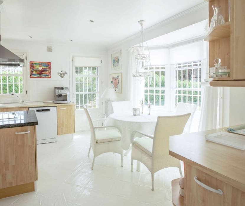 3 soveværelse Villa til salg i Sotogrande med swimmingpool garage - € 1.200.000 (Ref: 9616506)