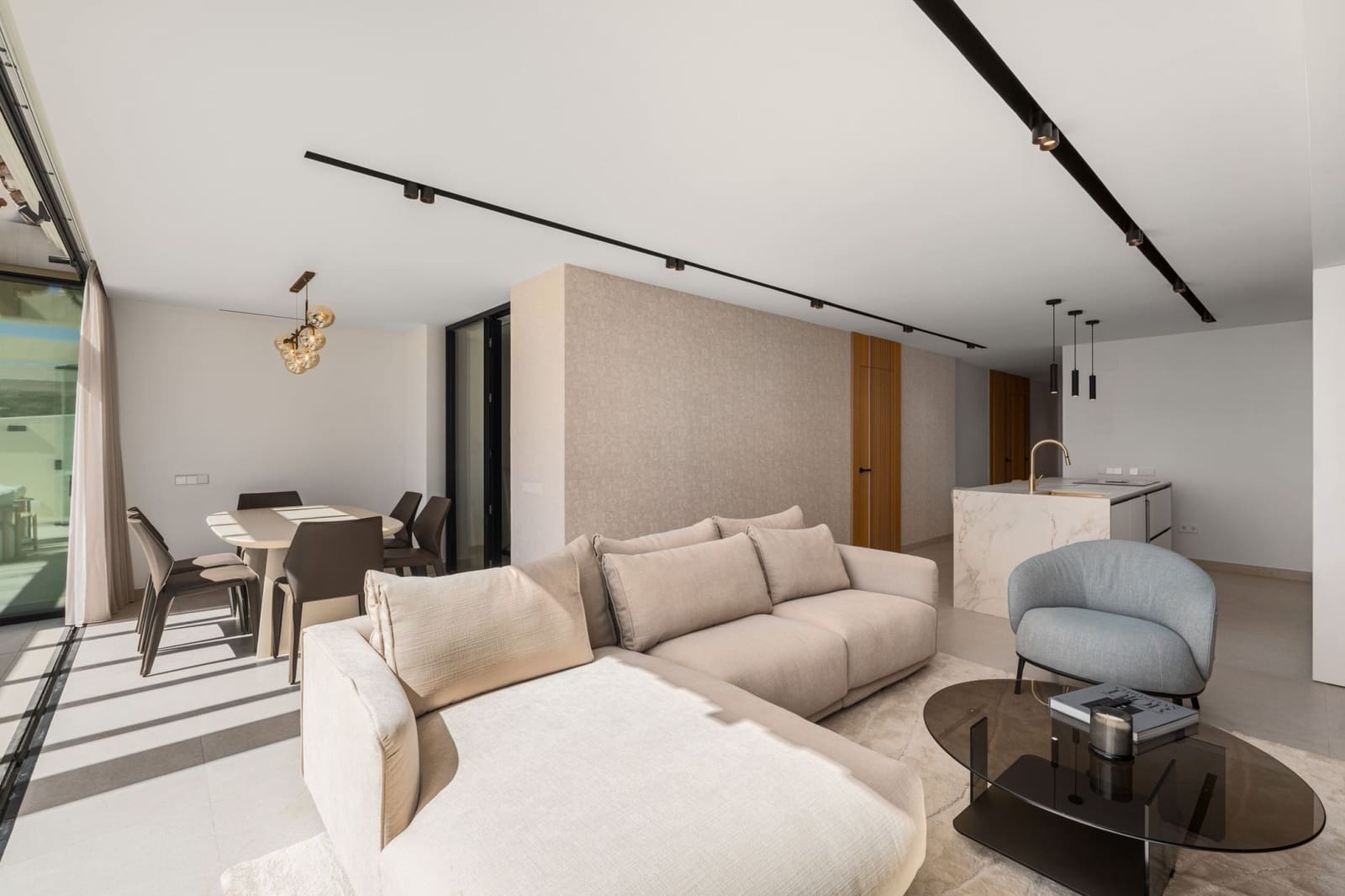 Apartamento de 3 habitaciones en Marbella en venta con piscina garaje - 1.195.000 € (Ref: 9616508)