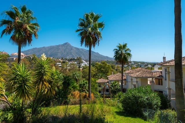 3 bedroom Apartment for sale in Marbella with pool garage - € 1,195,000 (Ref: 9616508)