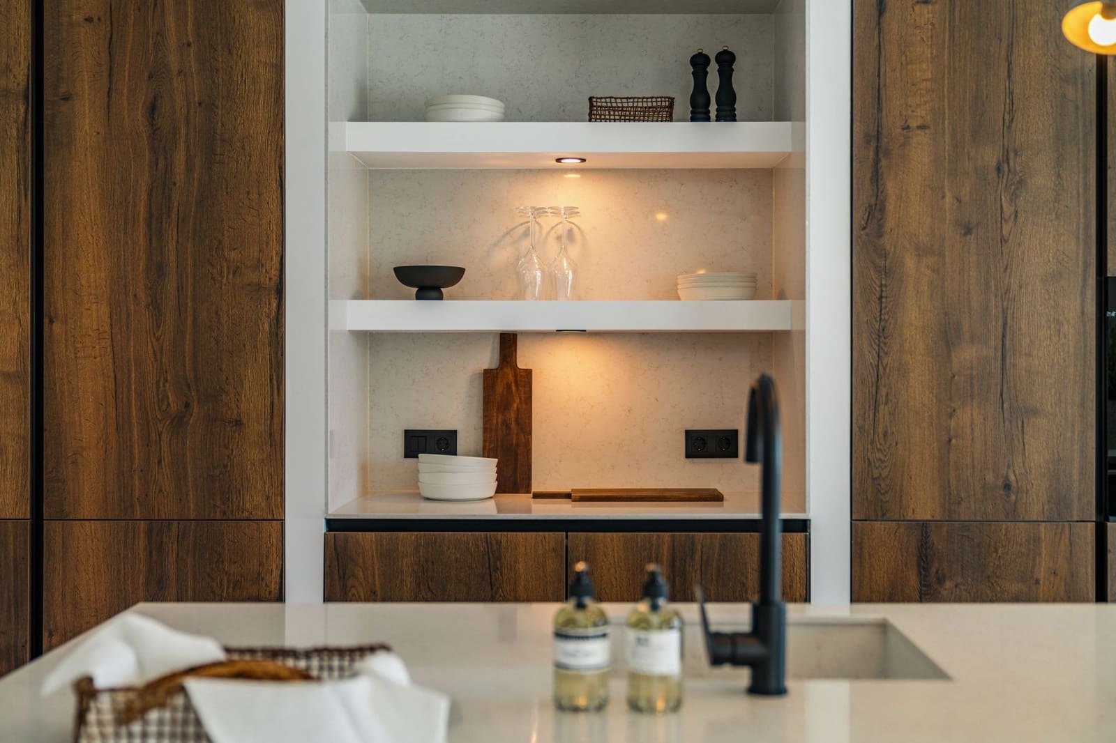 3 bedroom Apartment for sale in Benahavis with pool - € 1,350,000 (Ref: 9616509)