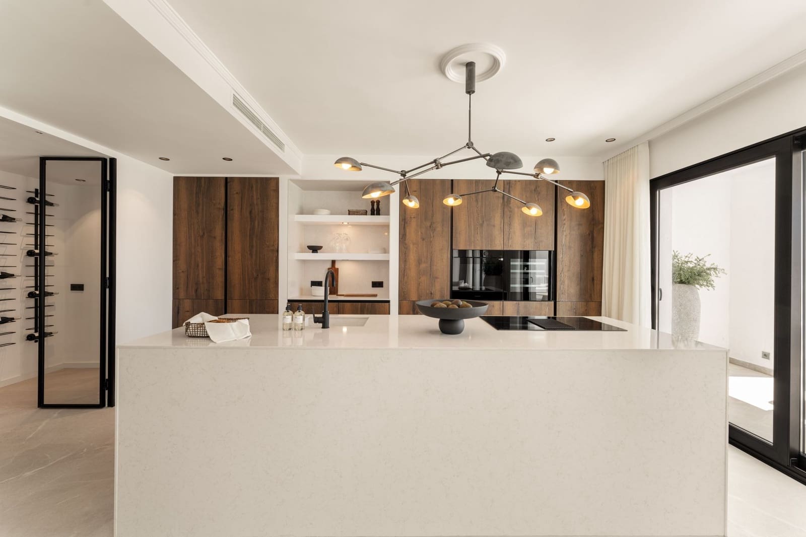 3 quarto Apartamento para venda em Benahavis com piscina - 1 295 000 € (Ref: 9616509)