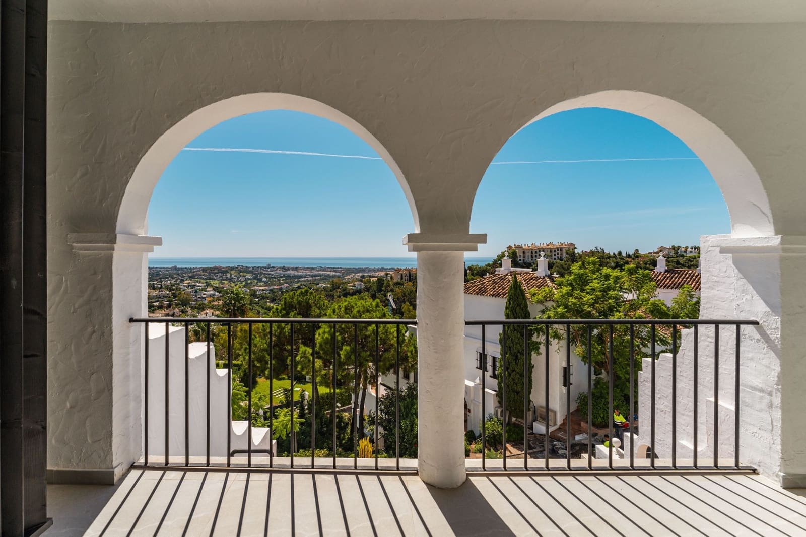 3 quarto Apartamento para venda em Benahavis com piscina - 1 295 000 € (Ref: 9616509)
