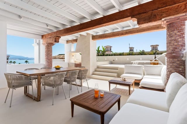 4 sovrum Takvåning till salu i Manilva med pool garage - 1 350 000 € (Ref: 9616510)