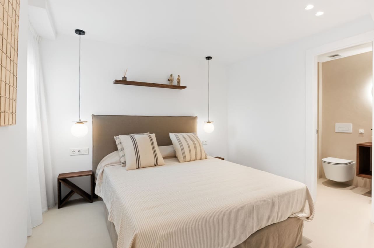 4 soverom Penthouse til salgs i Manilva med svømmebasseng garasje - € 1 350 000 (Ref: 9616510)