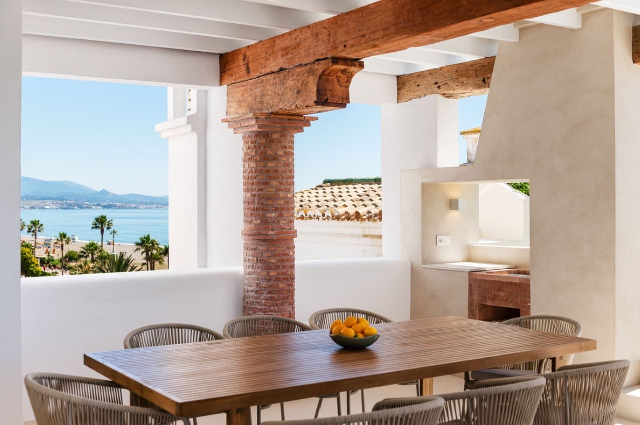 4 soverom Penthouse til salgs i Manilva med svømmebasseng garasje - € 1 350 000 (Ref: 9616510)