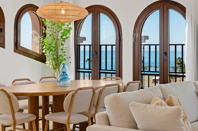 4 soverom Penthouse til salgs i Manilva med svømmebasseng garasje - € 1 290 000 (Ref: 9616510)