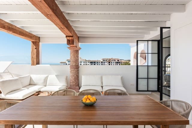 4 soverom Penthouse til salgs i Manilva med svømmebasseng garasje - € 1 290 000 (Ref: 9616510)