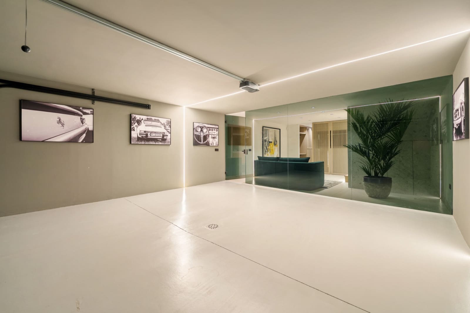 4 soveværelse Byhus til salg i Marbella med swimmingpool garage - € 2.150.000 (Ref: 9616513)
