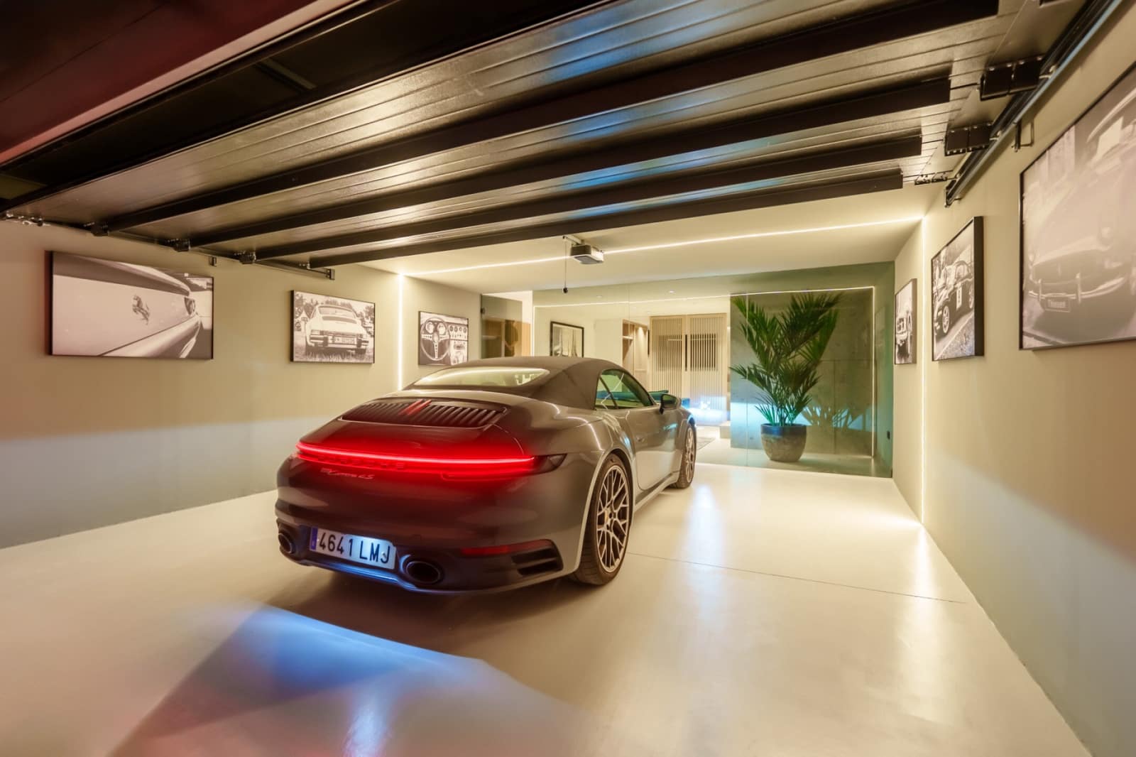 4 soveværelse Byhus til salg i Marbella med swimmingpool garage - € 2.150.000 (Ref: 9616513)