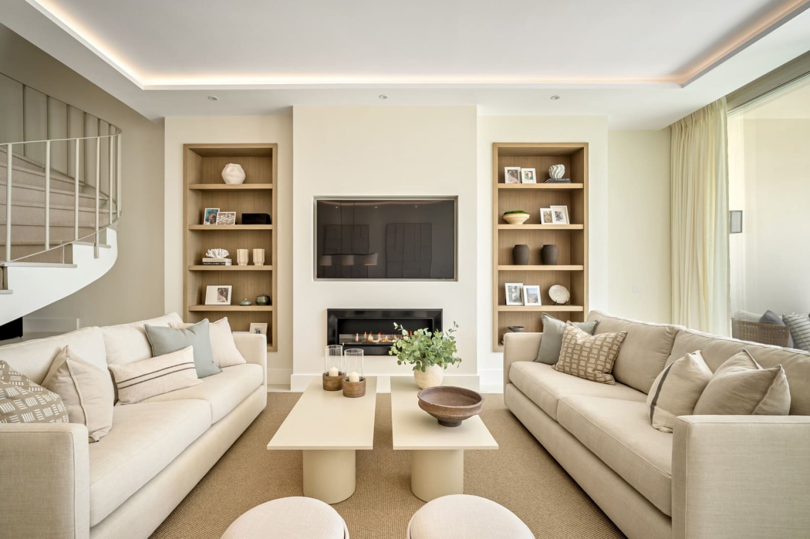 4 slaapkamer Huis te koop in La Quinta met zwembad garage - € 1.795.000 (Ref: 9616514)