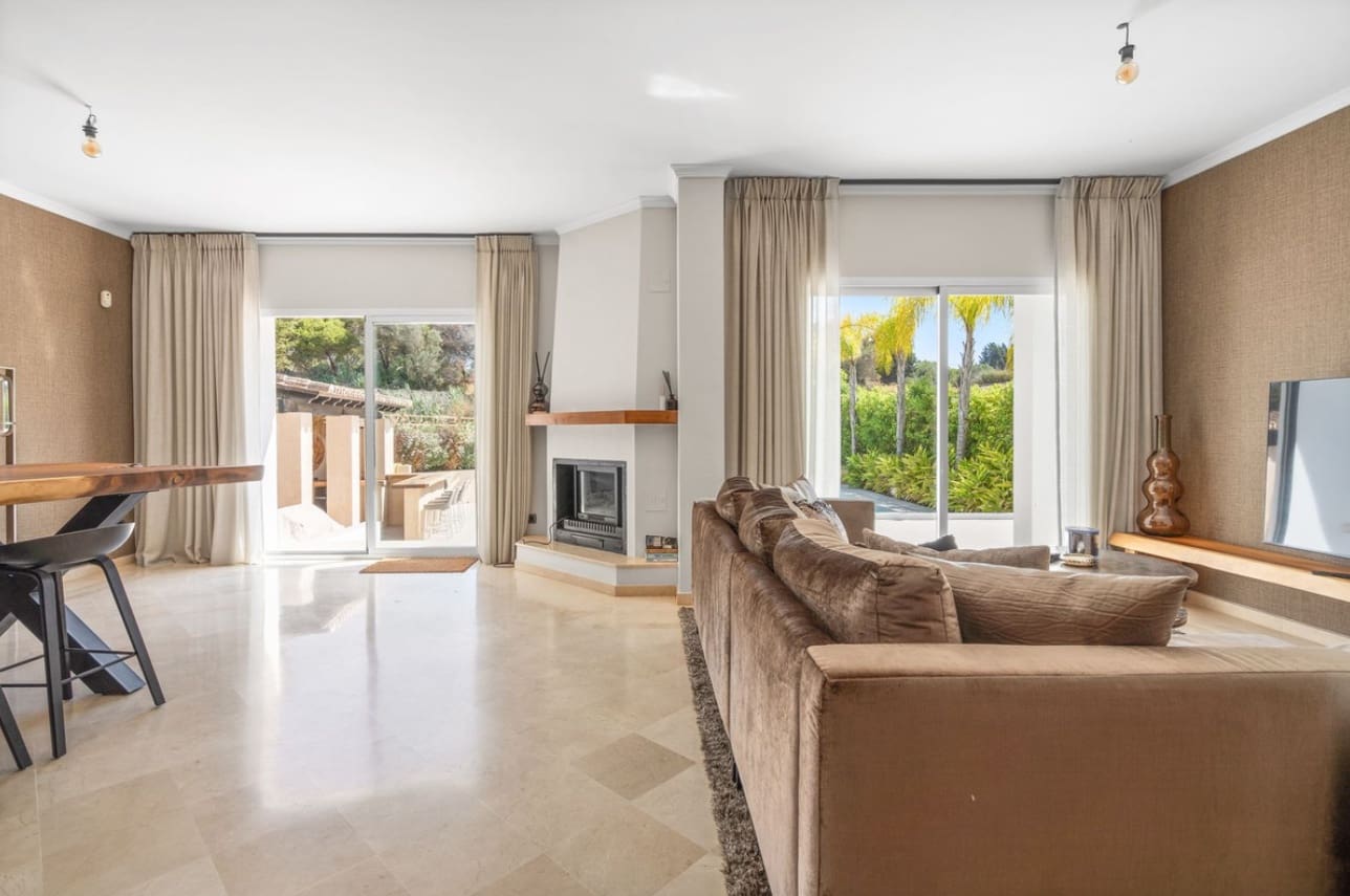 5 Zimmer Villa zu verkaufen in Marbella mit Pool Garage - 2.295.000 € (Ref: 9616516)