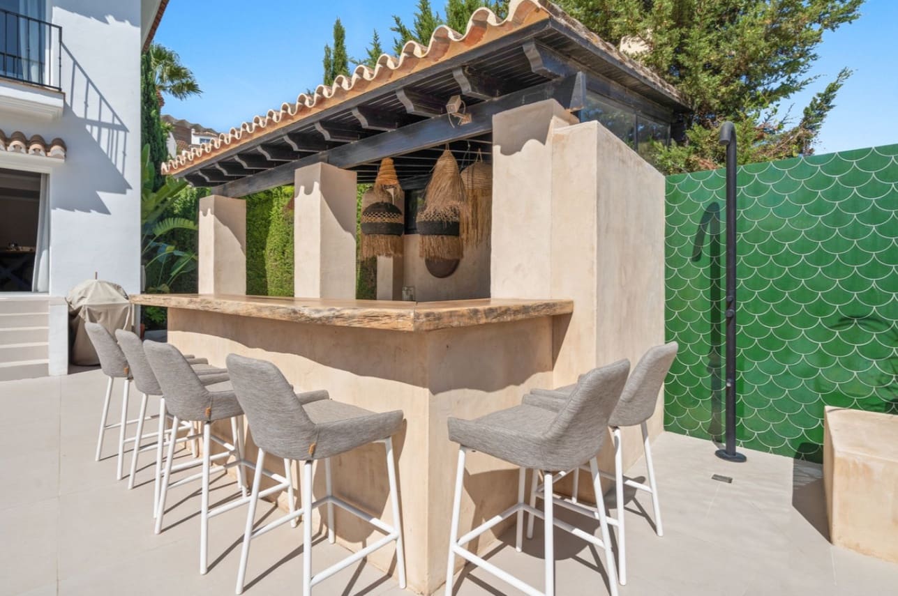 5 Zimmer Villa zu verkaufen in Marbella mit Pool Garage - 2.295.000 € (Ref: 9616516)