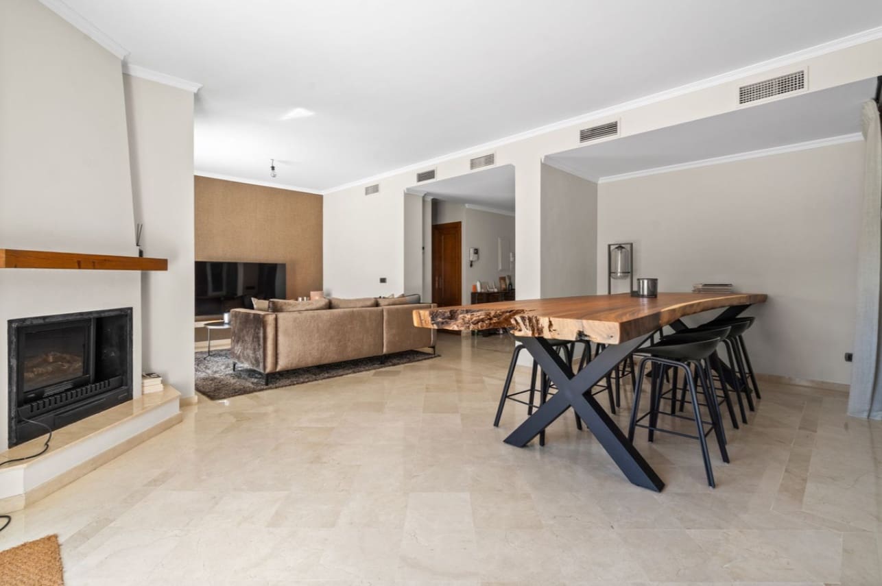 5 soveværelse Villa til salg i Marbella med swimmingpool garage - € 2.295.000 (Ref: 9616516)