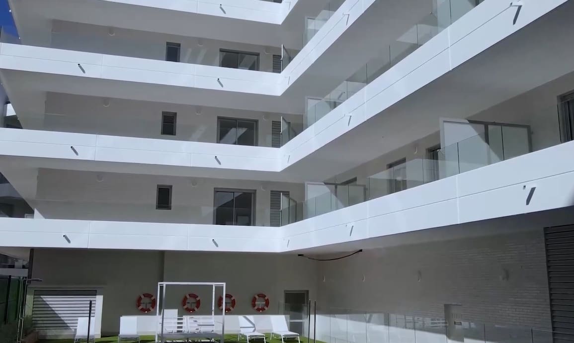 2 bedroom Apartment for sale in Marbella with pool garage - € 333,480 (Ref: 9616517)