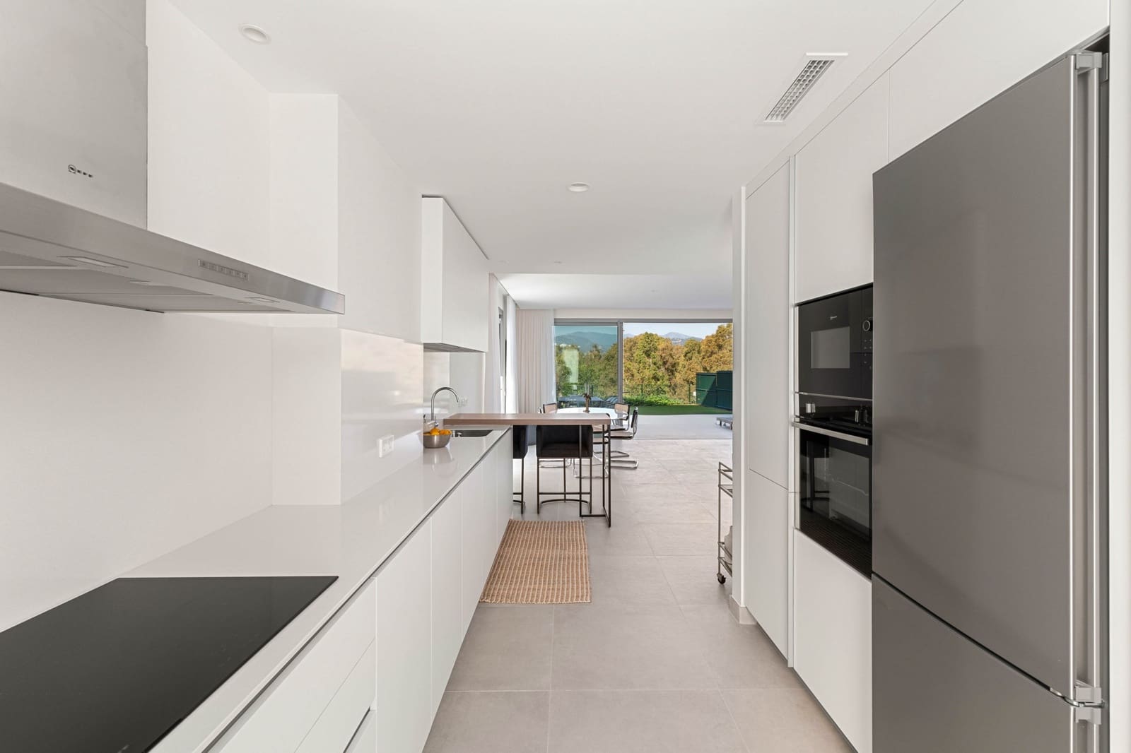 3 chambre Villa/Maison Semi-Mitoyenne à vendre à Marbella avec piscine - 1 295 000 € (Ref: 9616521)