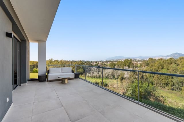 Pareado de 3 habitaciones en Marbella en venta con piscina - 1.295.000 € (Ref: 9616521)