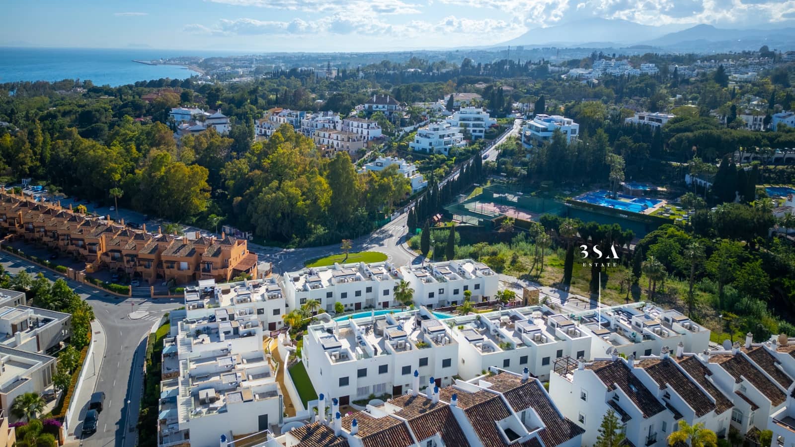 3 soverom Hus til salgs i Marbella med svømmebasseng garasje - € 2 050 000 (Ref: 9616524)