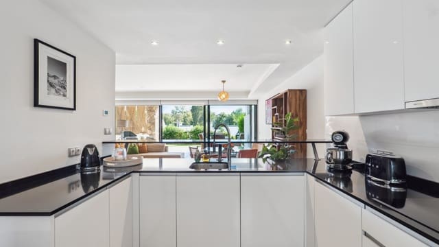 3 sovrum Hus till salu i Marbella med pool garage - 2 100 000 € (Ref: 9616524)