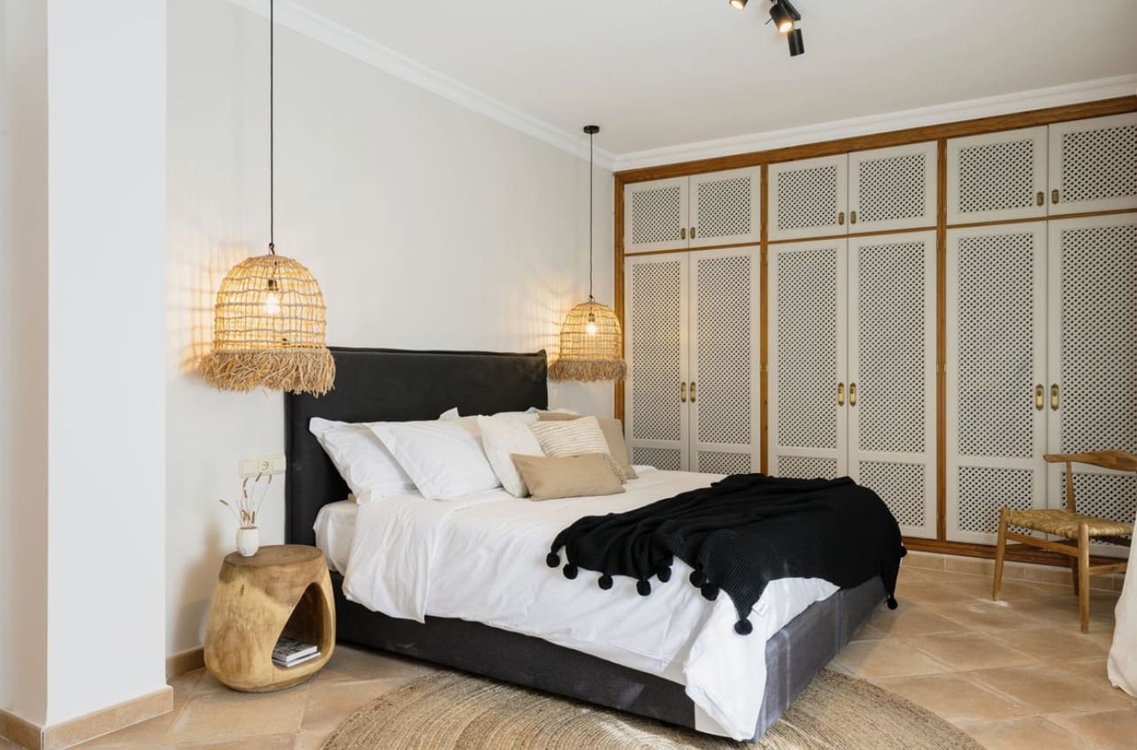 5 sypialnia Willa na sprzedaż w Marbella z basenem - 1 950 000 € (Ref: 9616530)