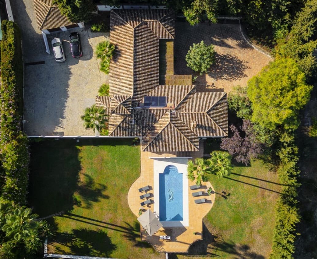 5 sypialnia Willa na sprzedaż w Marbella z basenem - 1 950 000 € (Ref: 9616530)