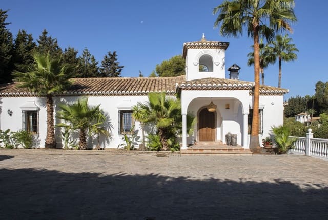 5 Zimmer Villa zu verkaufen in Marbella mit Pool - 1.850.000 € (Ref: 9616530)
