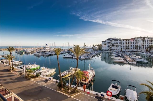 3 sovrum Lägenhet till salu i Puerto de la Duquesa, Manilva med pool garage - 310 000 € (Ref: 9616532)