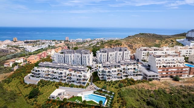 3 soveværelse Lejlighed til salg i Puerto de la Duquesa, Manilva med swimmingpool garage - € 310.000 (Ref: 9616532)