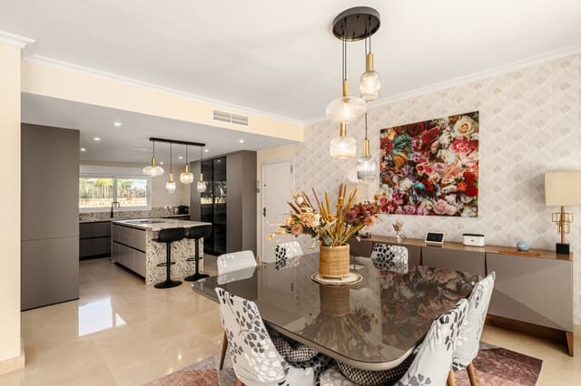 4 soveværelse Villa til salg i Marbella med swimmingpool garage - € 2.050.000 (Ref: 9616545)