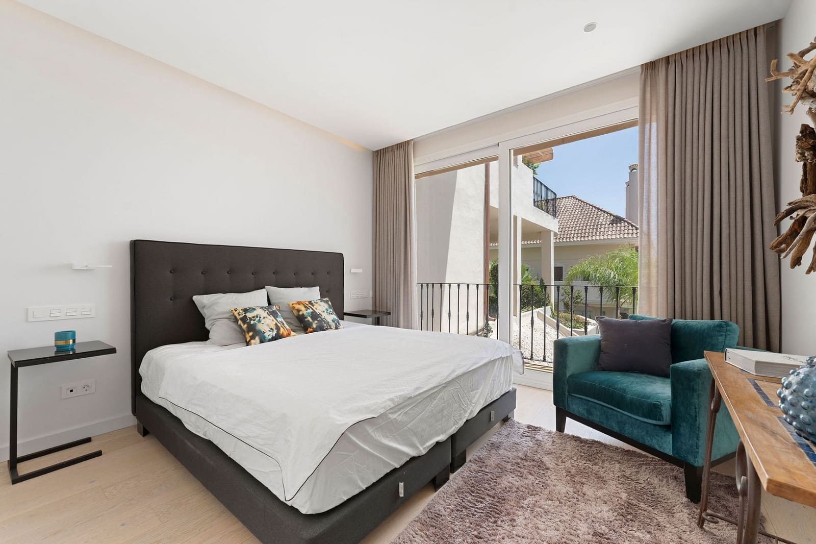 Apartamento de 4 habitaciones en Marbella en venta con piscina garaje - 1.495.000 € (Ref: 9616546)