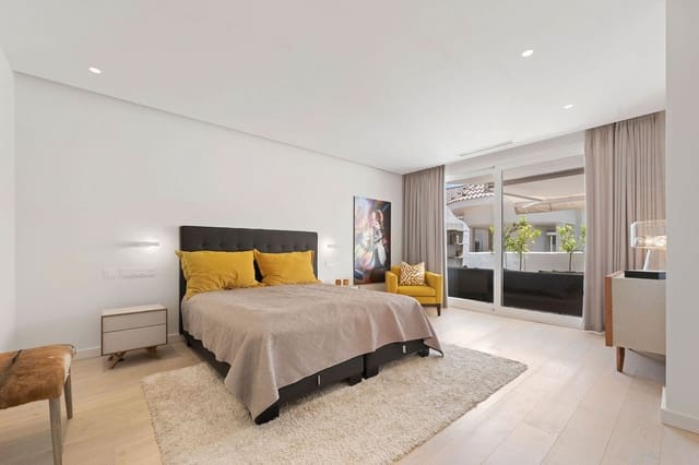 4 slaapkamer Appartement te koop in Marbella met zwembad garage - € 1.495.000 (Ref: 9616546)