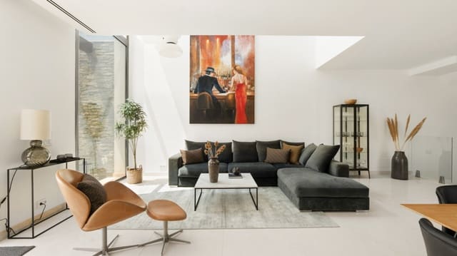 5 chambre Villa/Maison à vendre à Marbella avec piscine garage - 1 395 000 € (Ref: 9616548)