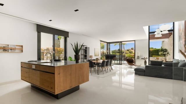 5 chambre Villa/Maison à vendre à Marbella avec piscine garage - 1 395 000 € (Ref: 9616548)