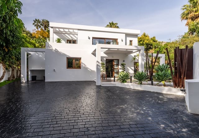 5 Zimmer Villa zu verkaufen in Marbella mit Pool - 2.395.000 € (Ref: 9616552)
