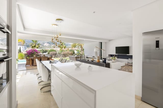 3 soverom Villa til salgs i Marbella med svømmebasseng garasje - € 2 145 000 (Ref: 9616553)