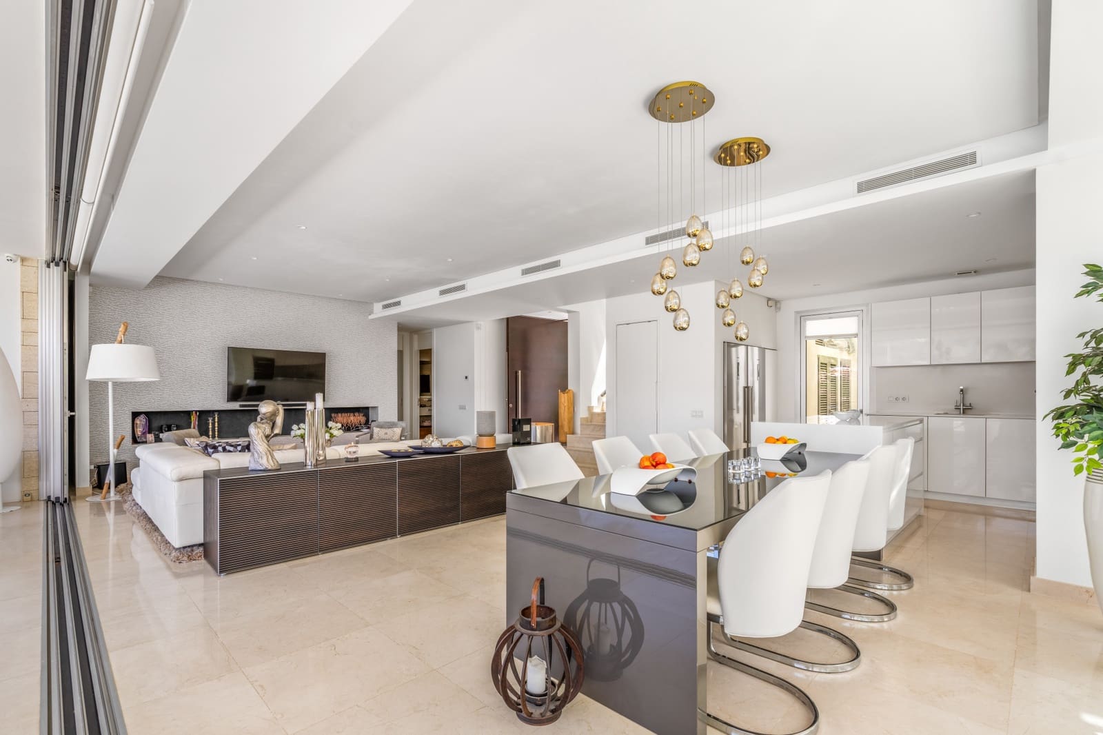 3 sypialnia Willa na sprzedaż w Marbella z basenem garażem - 2 145 000 € (Ref: 9616553)