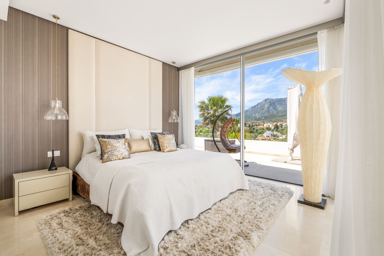 3 sypialnia Willa na sprzedaż w Marbella z basenem garażem - 2 145 000 € (Ref: 9616553)