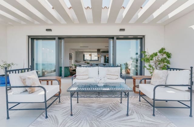 3 bedroom Penthouse for sale in La Alcaidesa with pool garage - € 1,500,000 (Ref: 9616554)