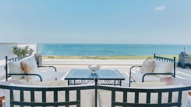 3 bedroom Penthouse for sale in La Alcaidesa with pool garage - € 1,500,000 (Ref: 9616554)