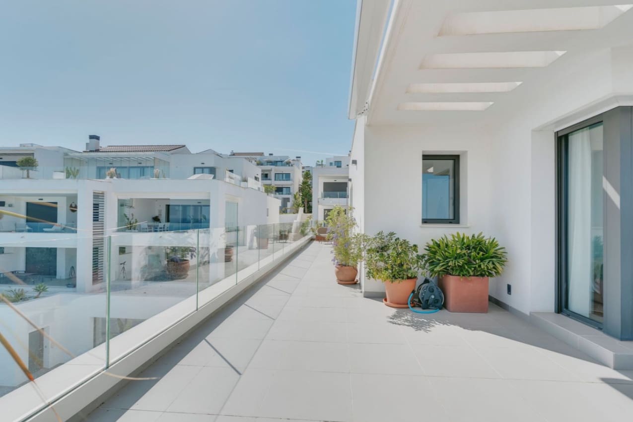 3 Zimmer Penthouse zu verkaufen in La Alcaidesa mit Pool Garage - 1.499.000 € (Ref: 9616554)