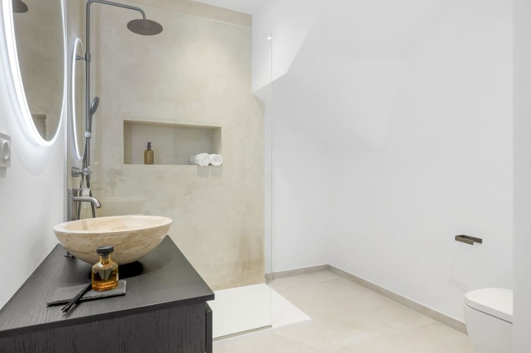 4 bedroom Villa for sale in Casares with pool - € 1,750,000 (Ref: 9616565)