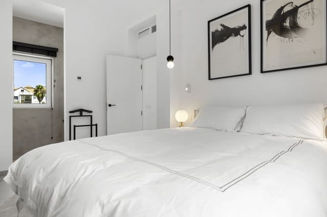 4 slaapkamer Villa te koop in Casares met zwembad - € 1.489.000 (Ref: 9616565)