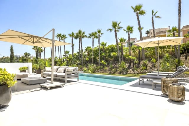 4 slaapkamer Villa te koop in Casares met zwembad - € 1.489.000 (Ref: 9616565)