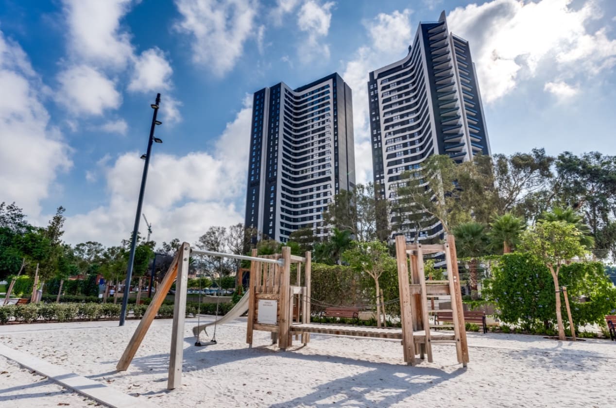 2 soverom Leilighet til salgs i Malaga by med svømmebasseng garasje - € 429 000 (Ref: 9616566)