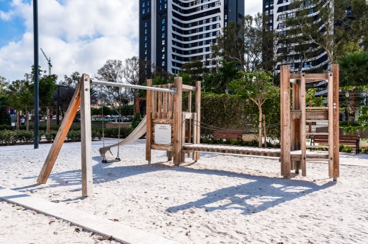 2 soverom Leilighet til salgs i Malaga by med svømmebasseng garasje - € 429 000 (Ref: 9616566)